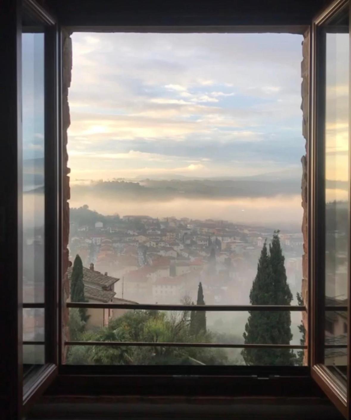 مبيت وإفطار تْشيرتالدو Antica Torre Del Borgo المظهر الخارجي الصورة
